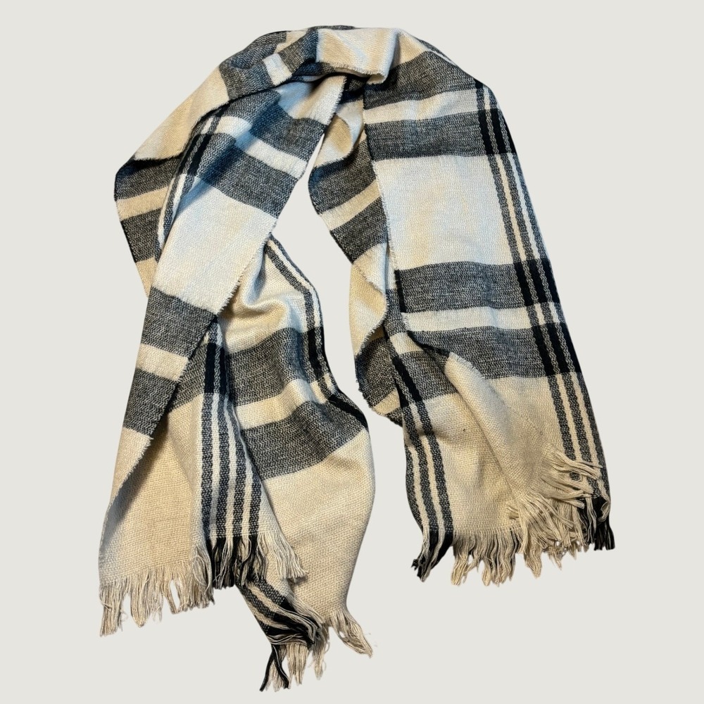 Le Luxe Womens Blanket Scarf Tan Blk Plaid Fringed Wrap Cabin core Dark Academia